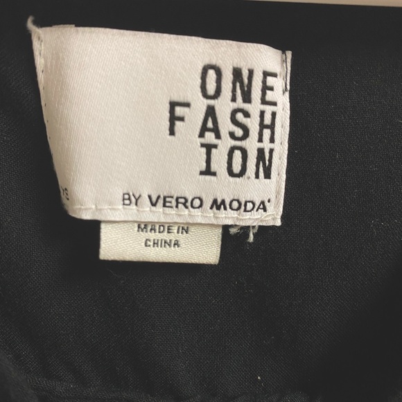 Black Vera Moda Dress - Picture 2 of 4